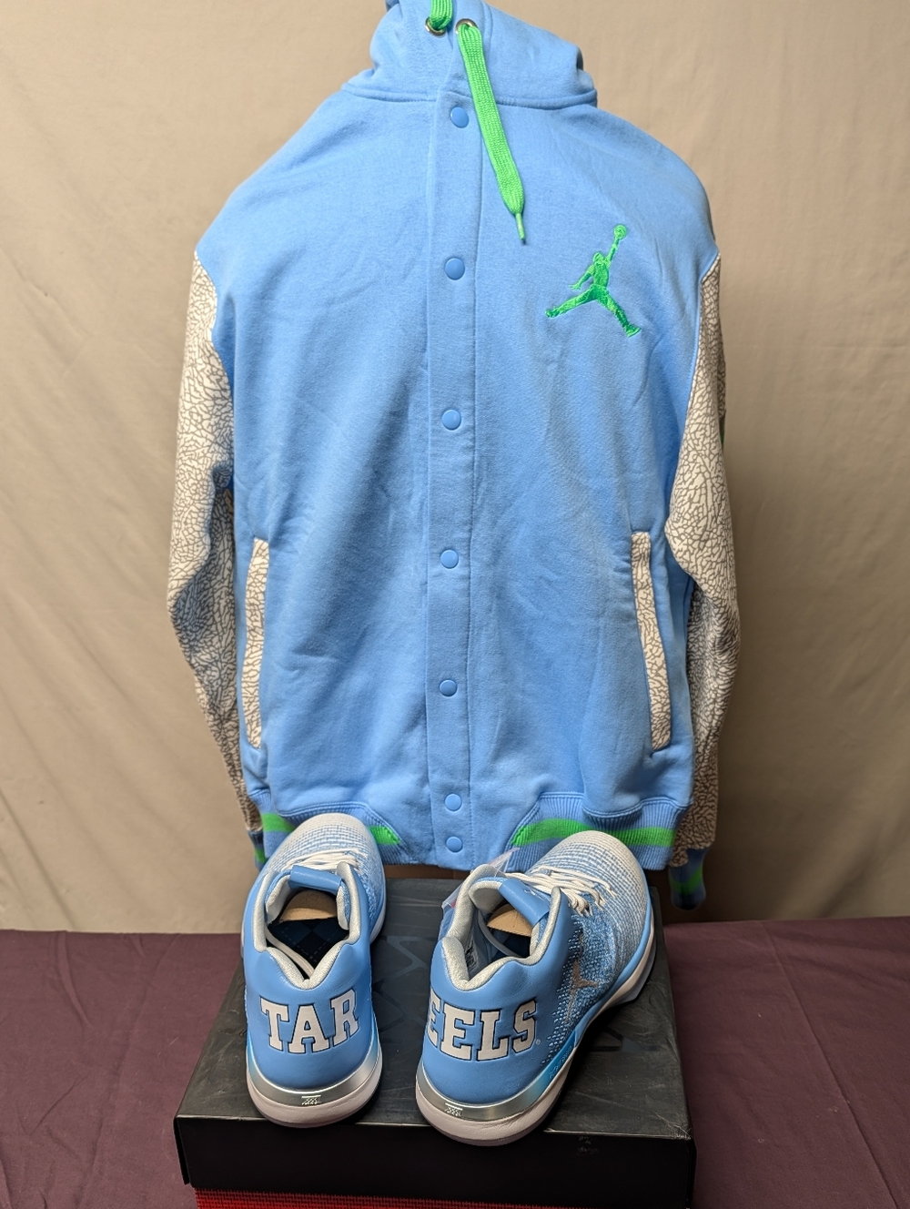 RARE Air Jordan XXXI Low UNC Size 12 + Size XL Nike Cement Retro 3 Brooklyn Jckt